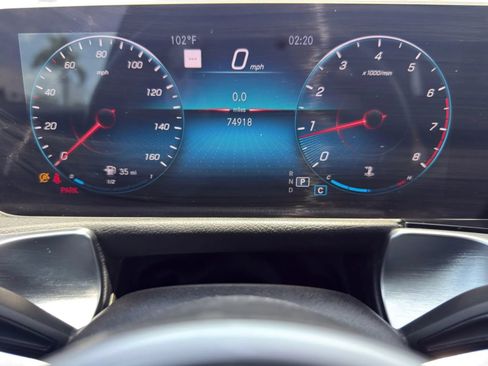 Used 2020 Mercedes-Benz GLB 250 4MATIC w/ Premium Package image 20