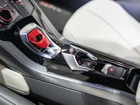 Used 2015 Lamborghini Huracan LP 610-4 image 40