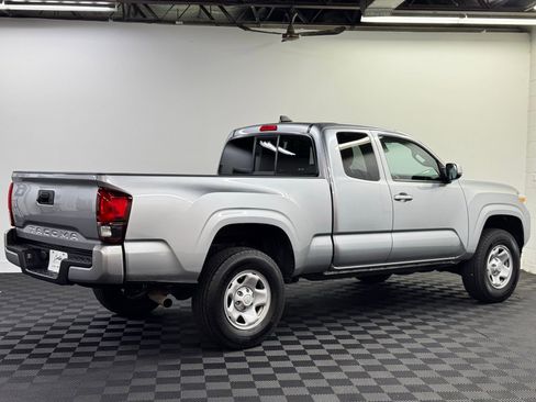 Used 2023 Toyota Tacoma SR w/ SR Convenience Package RWD image 2