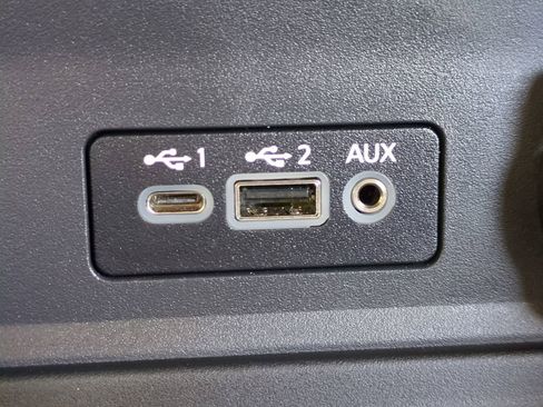 Used 2025 Nissan Sentra SV w/ All-Weather Package FWD image 20