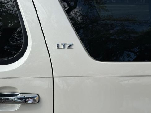 Used 2014 Chevrolet Tahoe LTZ image 7