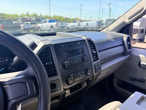 Used 2019 Ford F250 XL RWD image 16