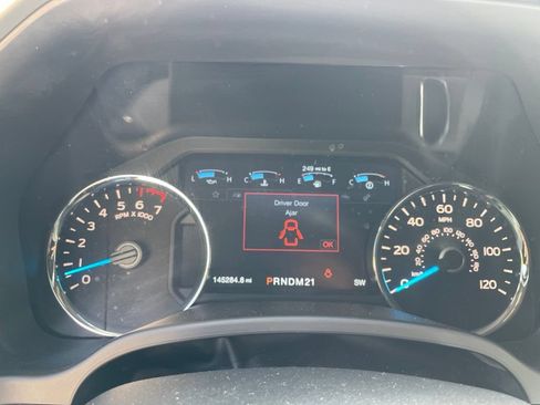 Used 2017 Ford F150 Lariat RWD image 10