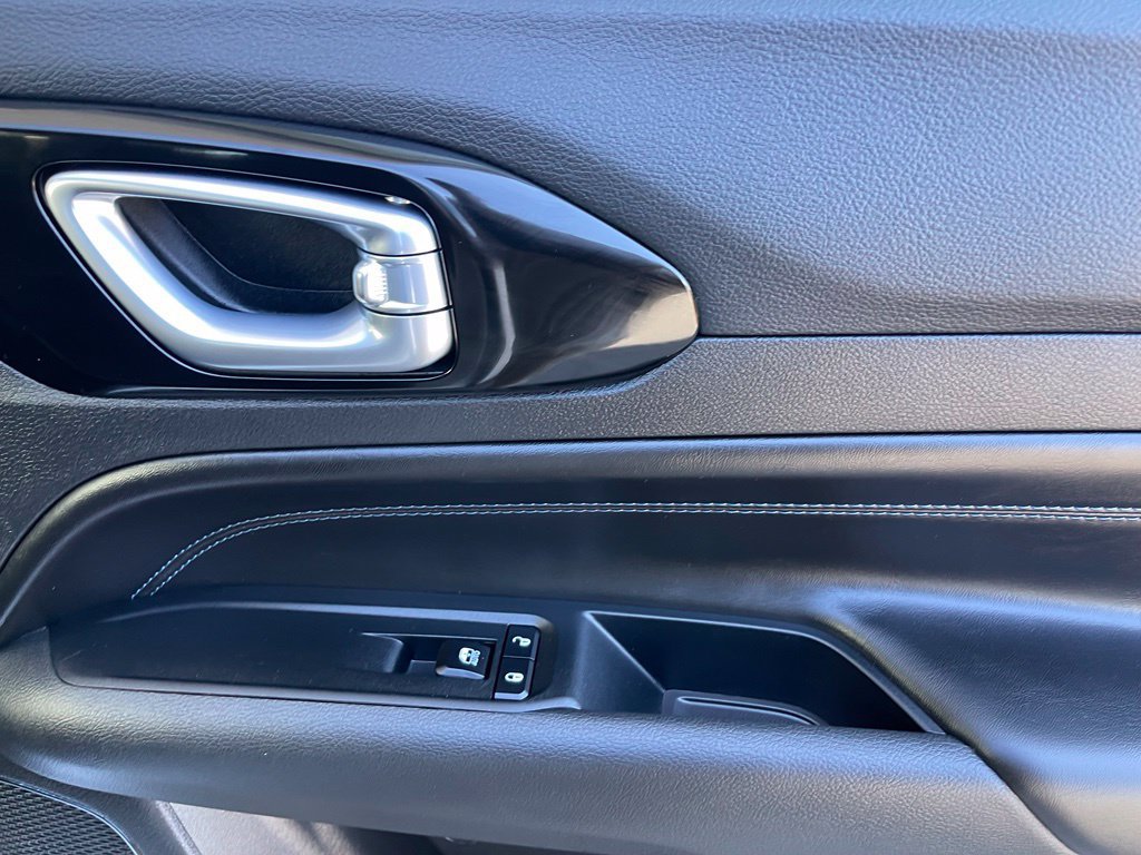 New 2026 Jeep Compass Latitude AWD/4WD image 18