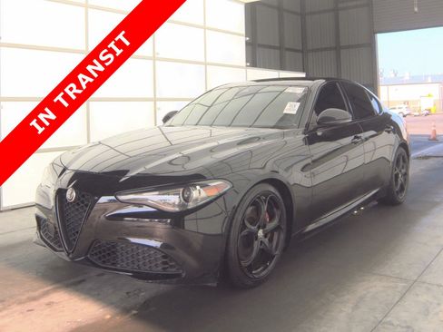 Used 2020 Alfa Romeo Giulia w/ Nero Edizione RWD image 1
