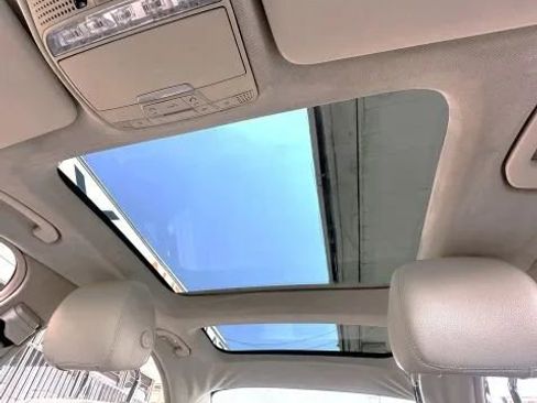 Used 2015 Mercedes-Benz C 300 4MATIC Sedan image 26