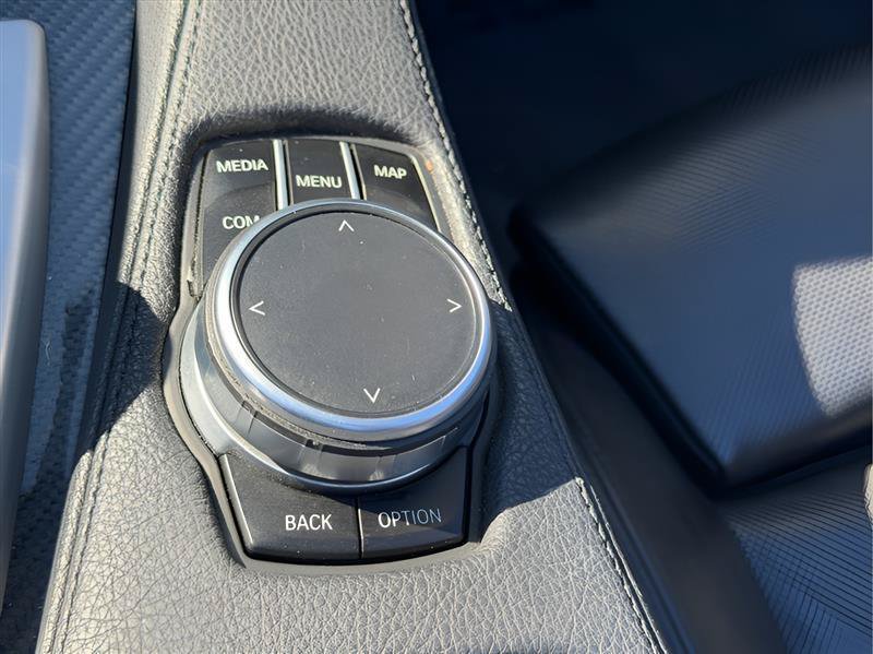 Used 2017 BMW M6 Convertible RWD image 45