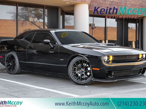 Used 2015 Dodge Challenger R/T Plus image 1