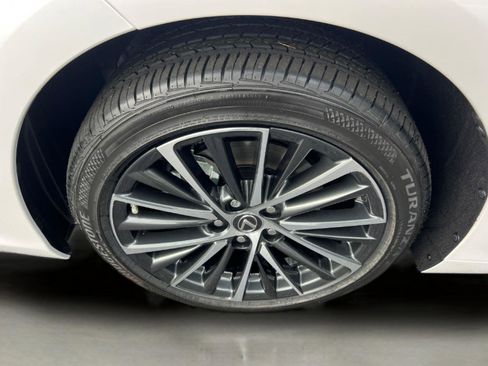 New 2025 Lexus ES 350 w/ Premium Package image 12