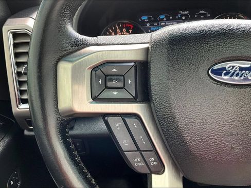 Used 2016 Ford F150 Platinum w/ Equipment Group 701A Luxury AWD/4WD image 10