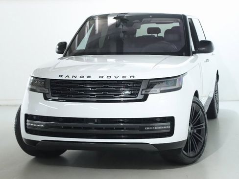 Certified 2022 Land Rover Range Rover Long Wheelbase SE image 3