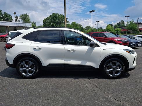 Used 2025 Ford Escape ST-Line w/ Tech Pack #1 image 7