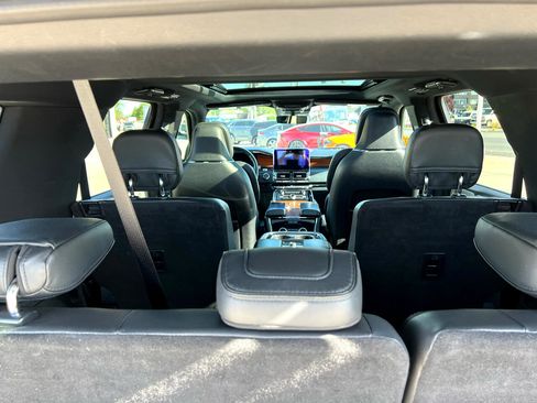 Used 2018 Lincoln Navigator Reserve w/ Technology Package image 7