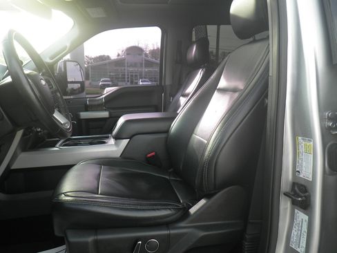 Used 2017 Ford F350 Lariat w/ Lariat Ultimate Package image 16