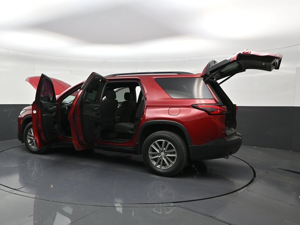 Used 2023 Chevrolet Traverse LT FWD image 31
