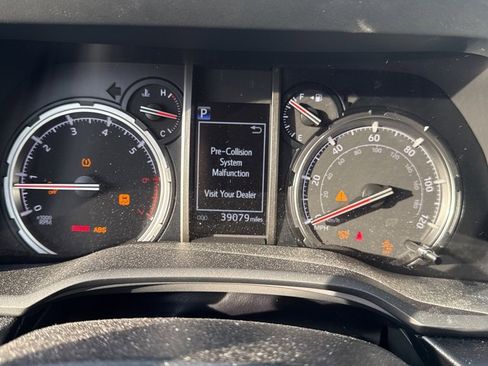 Used 2023 Toyota 4Runner Limited image 5