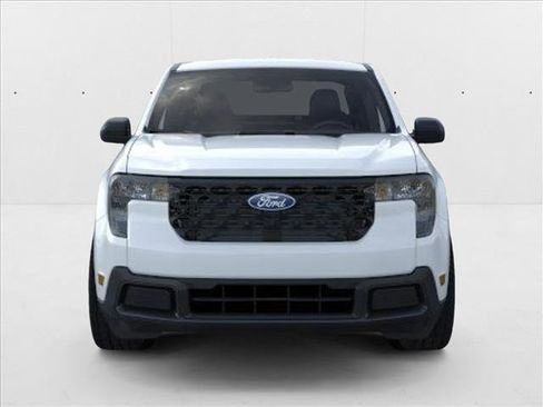 New 2025 Ford Maverick XLT w/ Equipment Group 302A image 6