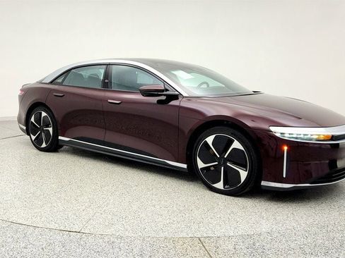 Used 2023 Lucid Air Touring image 3