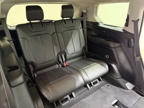 Used 2022 Jeep Grand Cherokee L Limited image 16