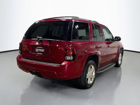 Used 2008 Chevrolet TrailBlazer LT w/ Sun And 6-Disc Cd Package AWD/4WD image 6