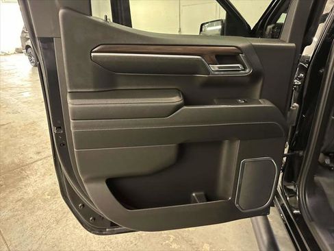 Certified 2024 GMC Sierra 1500 SLT image 20