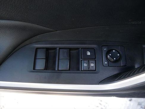 Certified 2020 Toyota RAV4 XLE w/ Convenience Package image 17