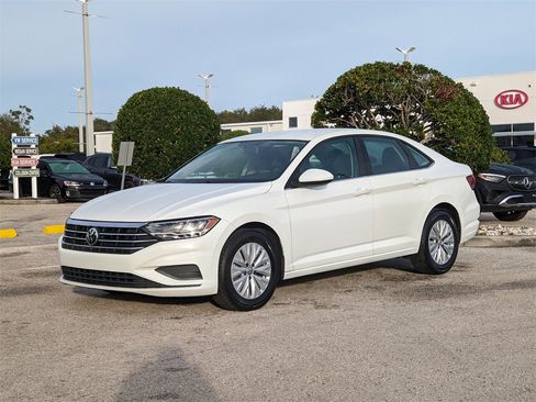 Used 2019 Volkswagen Jetta S w/ Driver Assistance Package image 3