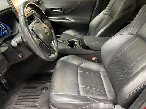 Certified 2021 Toyota Venza Limited w/ Advanced Technology Package image 16