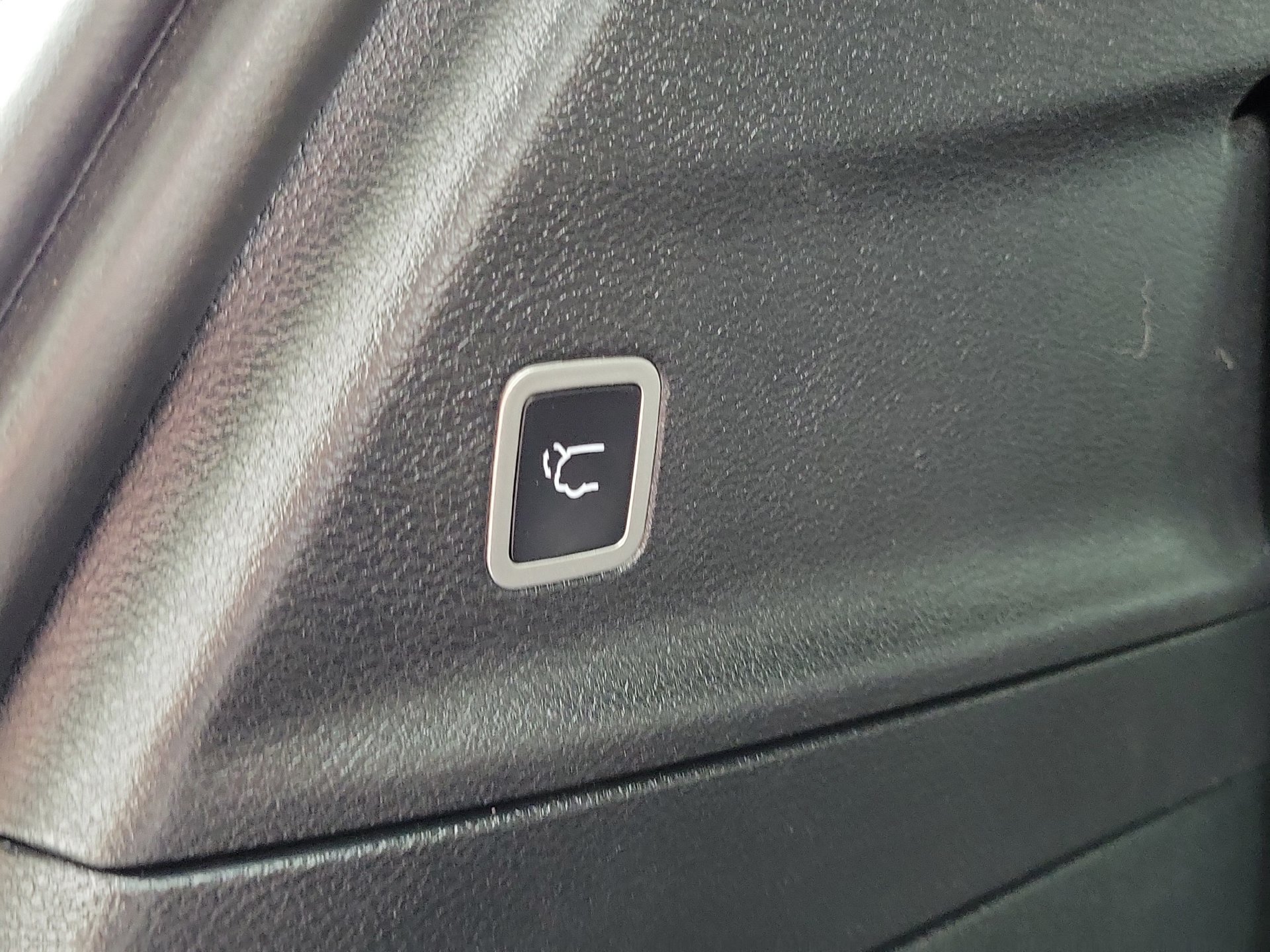 Certified 2025 Chrysler Pacifica Select FWD image 17