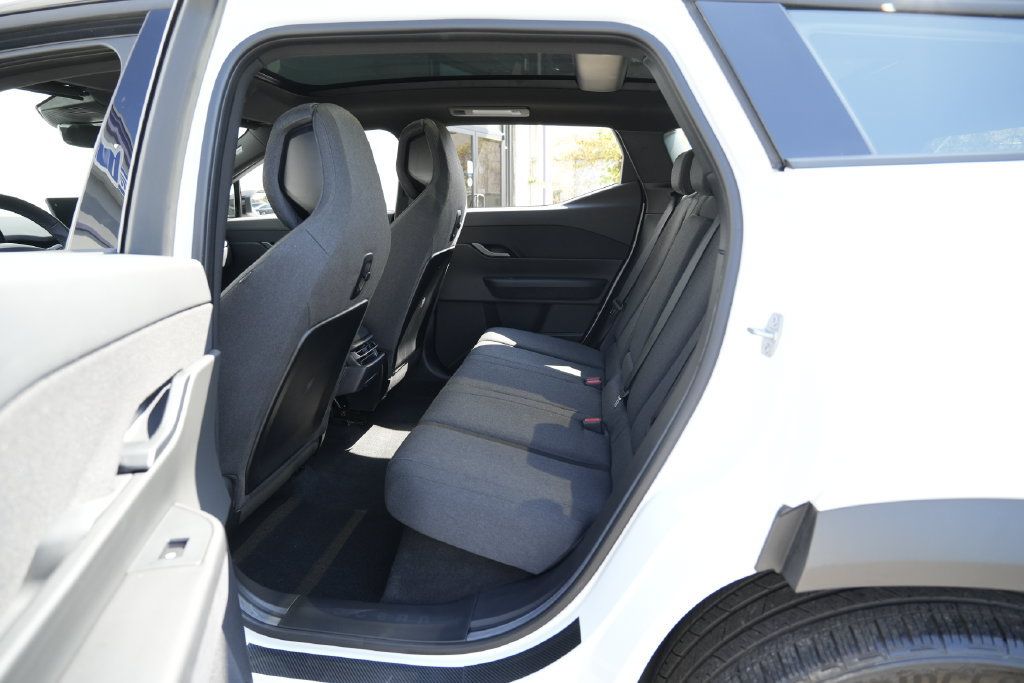 Used 2023 Fisker Ocean Ultra AWD/4WD image 25