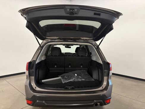 Used 2024 Subaru Forester Premium AWD/4WD image 35