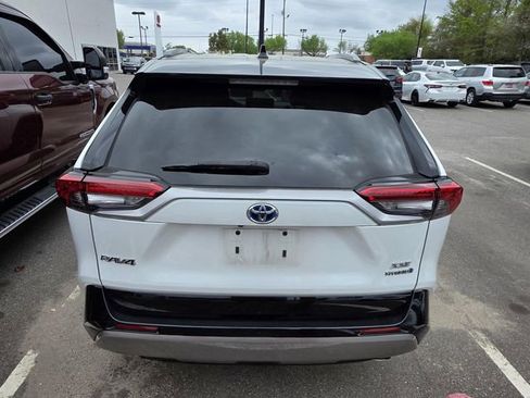Used 2023 Toyota RAV4 XSE image 3