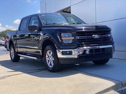 Used 2025 Ford F150 XLT w/ Equipment Group 301A Standard AWD/4WD image 2