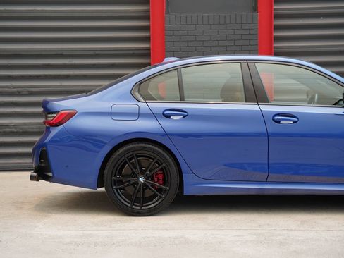 Used 2023 BMW M340i w/ Premium Package RWD image 3