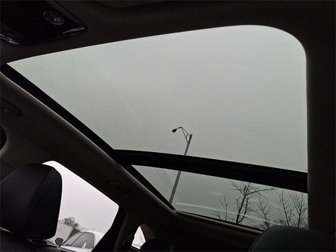 Certified 2025 Kia Sorento SX image 15