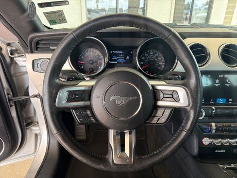 Used 2017 Ford Mustang GT Premium RWD image 19
