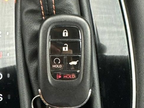 Used 2024 Honda HR-V Sport image 3