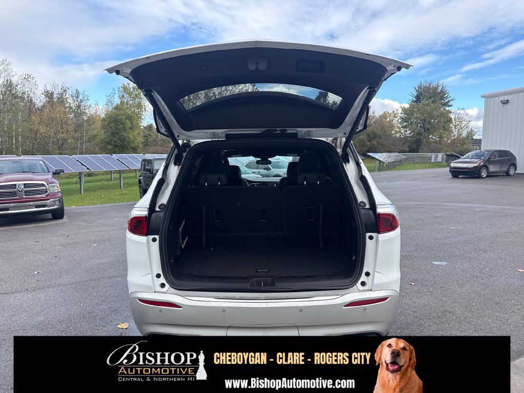 Used 2023 Buick Enclave Essence AWD/4WD image 21