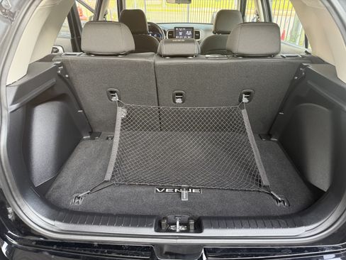 Used 2023 Hyundai Venue SEL w/ Cargo Package FWD image 21