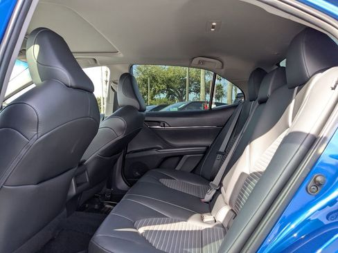 Used 2020 Toyota Camry SE image 13