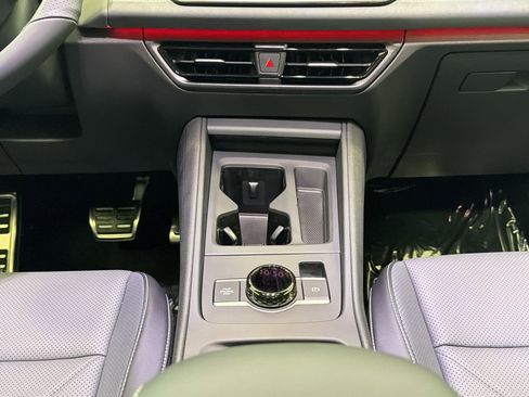 New 2026 Volkswagen Tiguan SE R-Line FWD image 18
