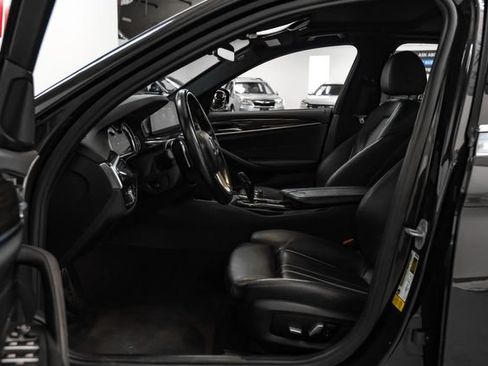 Used 2018 BMW 540i RWD image 4