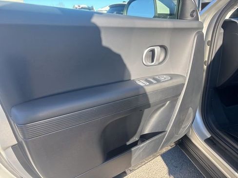 Used 2024 Hyundai Ioniq 5 SEL image 17