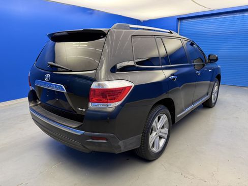 Used 2012 Toyota Highlander Limited w/ Tow Pkg AWD/4WD image 7