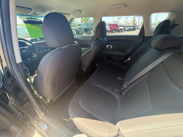 Used 2016 Kia Soul FWD image 13