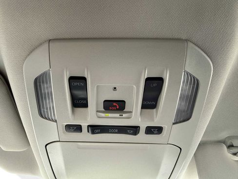 Certified 2025 Toyota Highlander XLE AWD/4WD image 35