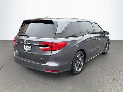 Used 2023 Honda Odyssey Elite image 4