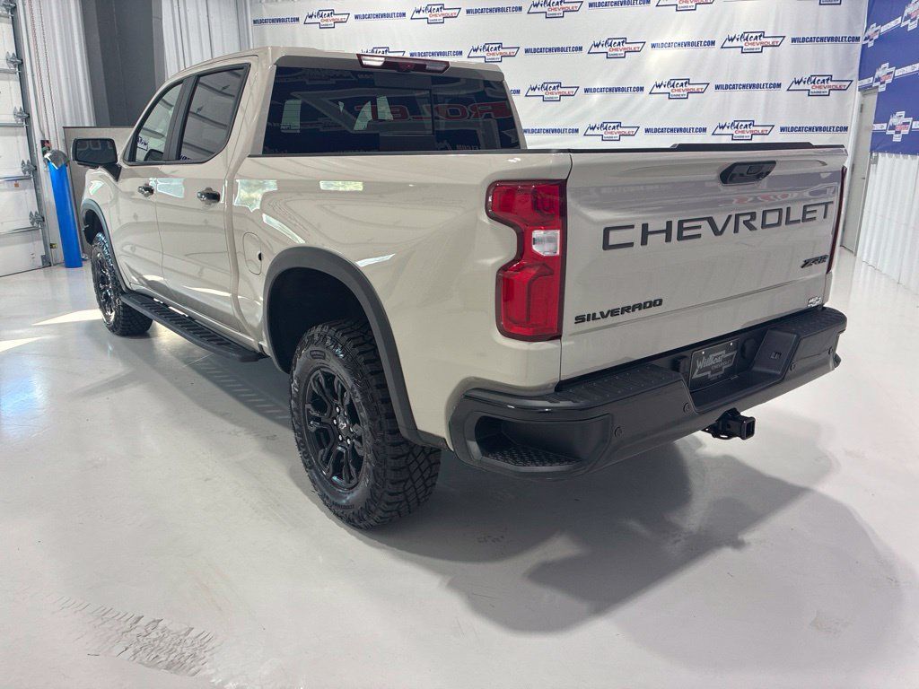 Used 2026 Chevrolet Silverado 1500 ZR2 w/ LPO, Dark Essentials Package AWD/4WD image 4