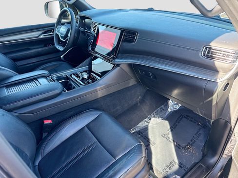 Used 2023 Jeep Wagoneer Series III w/ Convenience Group I image 13