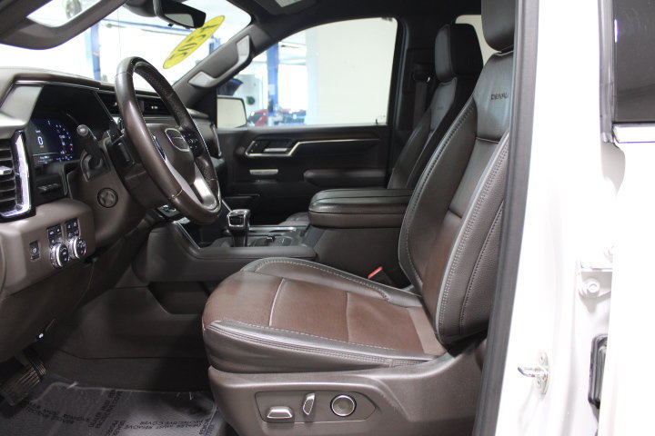 Used 2024 GMC Sierra 1500 Denali w/ Technology Package AWD/4WD image 20